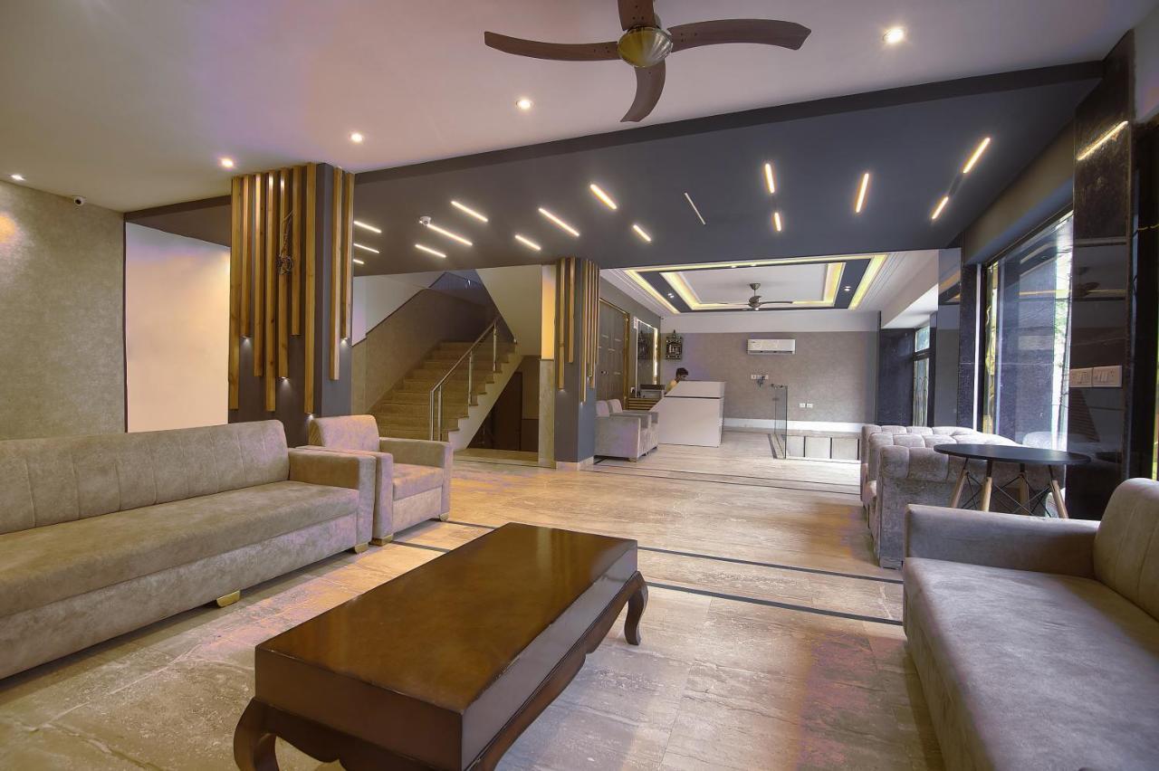 Hotel Del Inn By F9 Hotels - Near Igi Airport Yeni Delhi Dış mekan fotoğraf